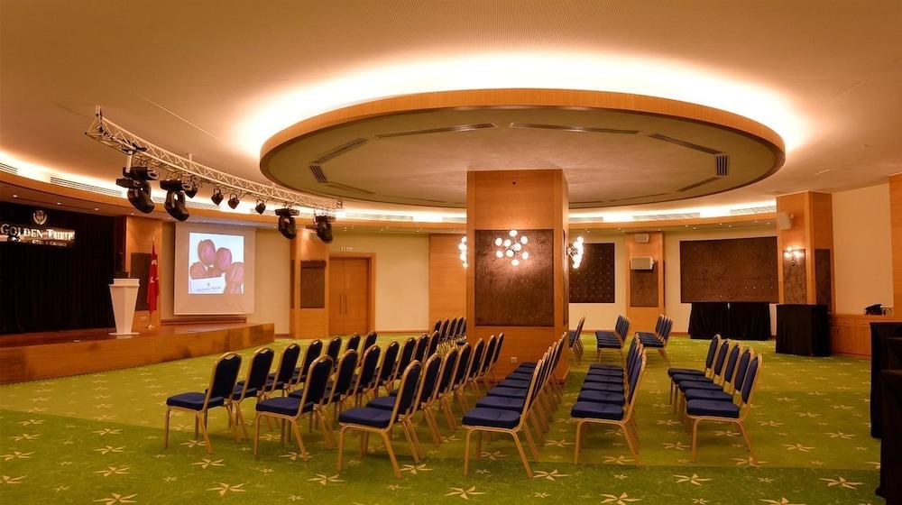 Grand Pasha Luxury Central Nicosia Hotel & Casino Εξωτερικό φωτογραφία