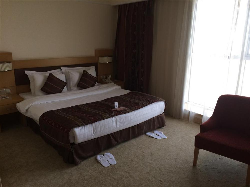 Grand Pasha Luxury Central Nicosia Hotel & Casino Δωμάτιο φωτογραφία
